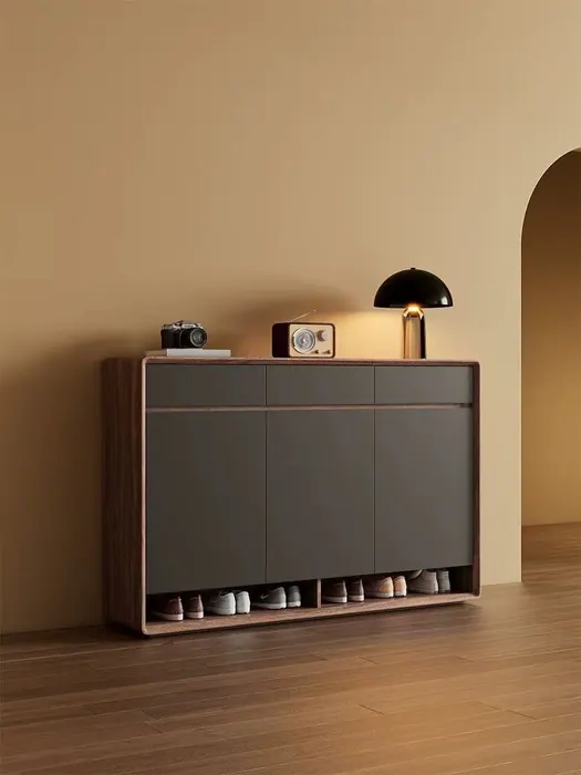 Built-in storage carpentry