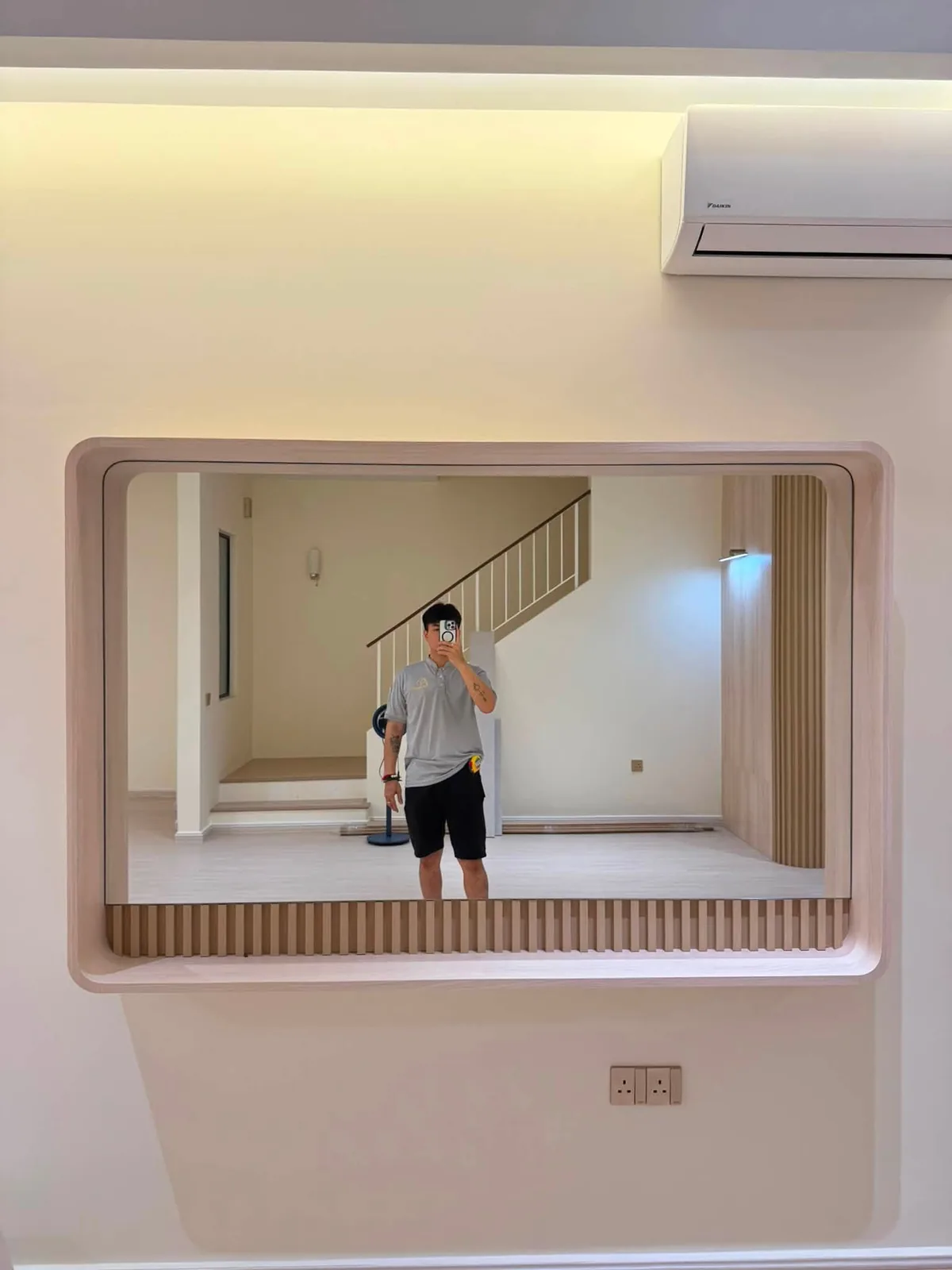 Curved Pass-Through Window, Fluted Feature Wall & Kitchen Island — Johor Bahru